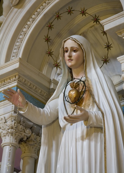 HAIL MARY: INVOCATION OF THE DIVINE MOTHER