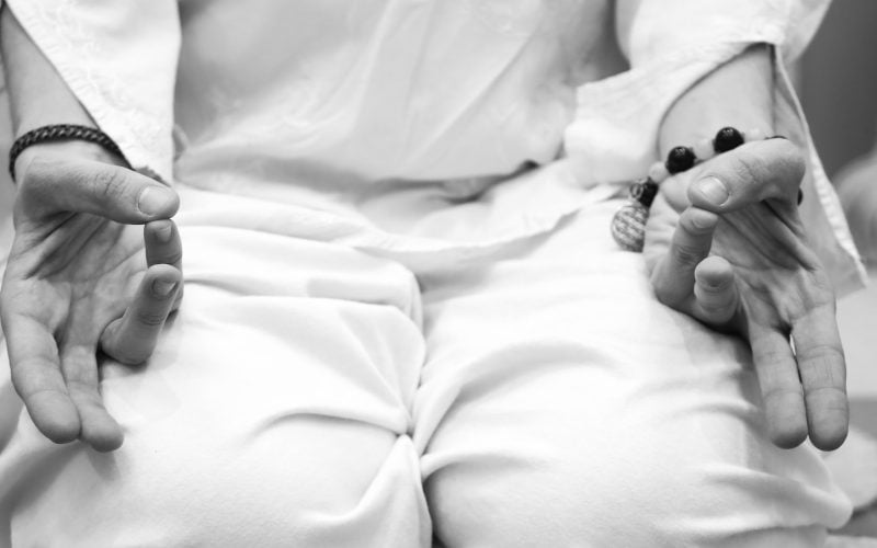 Yogi Bhajan: Happy, Healthy, Holy Sikhism And Kundalini Yoga